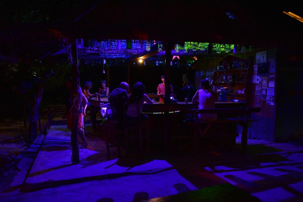 Jungle Republic Pansiyon Koh Rong Sanloem Dış mekan fotoğraf